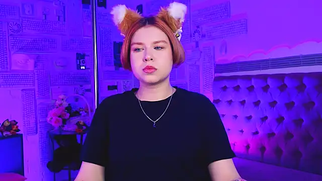 Snapshot of MitsukiMun chatting on March 19, 2025, 10:22 am MitsukiMun online show from March 19, 2025, 10:22 am