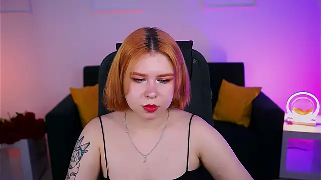 Snapshot of MitsukiMun chatting on February 19, 2025, 3:16 pm MitsukiMun online show from February 19, 2025, 3:16 pm