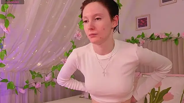 Snapshot of JoYung chatting on December 4, 2025, 4:11 am JoYung online show from December 4, 2025, 4:11 am