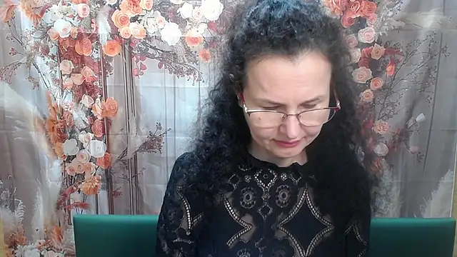 Snapshot of Miroslava_Happi chatting on May 14, 2026, 5:59 am Miroslava Happi online show from May 14, 2026, 5:59 am