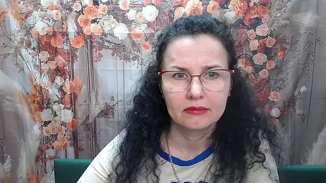 Snapshot of Miroslava_Happi chatting on May 3, 2026, 5:56 am Miroslava Happi online show from May 3, 2026, 5:56 am