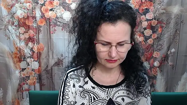 Snapshot of Miroslava_Happi chatting on April 19, 2026, 5:30 am Miroslava Happi online show from April 19, 2026, 5:30 am