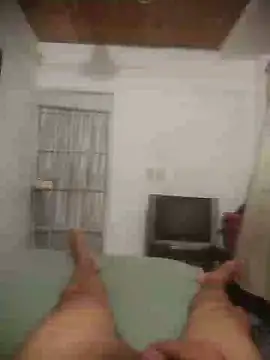 Snapshot of Max_Bu13 chatting on February 8, 2025, 4:36 am Max Bu13 online show from February 8, 2025, 4:36 am