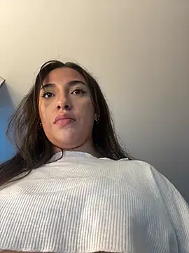 KarolVega- online show from February 25, 2025, 6:12 pm