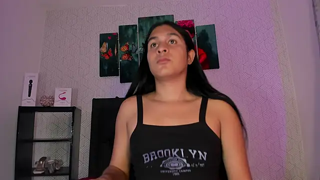 Snapshot of Selena_fox7 chatting on September 30, 2025, 3:34 am Selena fox7 online show from September 30, 2025, 3:34 am