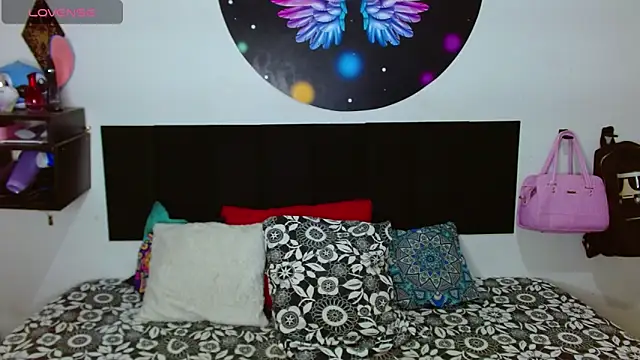 Snapshot of Ana_Riderr chatting on December 18, 2025, 5:34 am Ana Riderr online show from December 18, 2025, 5:34 am