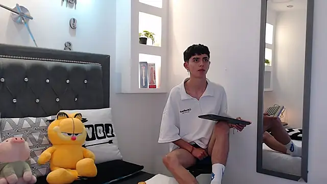 Snapshot of MaikyCooper chatting on March 20, 2025, 4:07 am MaikyCooper online show from March 20, 2025, 4:07 am