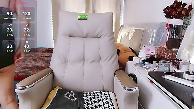 Snapshot of Tangtang-baby chatting on December 21, 2025, 5:31 am Tangtang-baby online show from December 21, 2025, 5:31 am