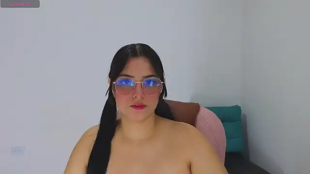 Snapshot of atenea_02_love chatting on May 14, 2026, 11:02 pm atenea 02 love online show from May 14, 2026, 11:02 pm
