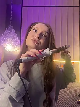 AlexaBright online show from November 3, 2025, 6:00 pm