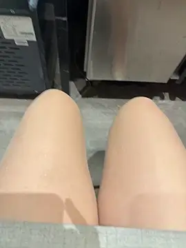 Mia-77 online show from April 11, 2026, 7:45 am