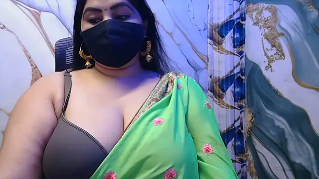 Snapshot of seetatiwari chatting on April 17, 2026, 5:27 pm seetatiwari online show from April 17, 2026, 5:27 pm