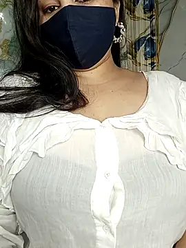 Snapshot of seetatiwari chatting on February 28, 2026, 6:18 pm seetatiwari online show from February 28, 2026, 6:18 pm