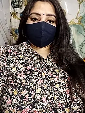 Snapshot of seetatiwari chatting on March 8, 2026, 6:33 pm seetatiwari online show from March 8, 2026, 6:33 pm