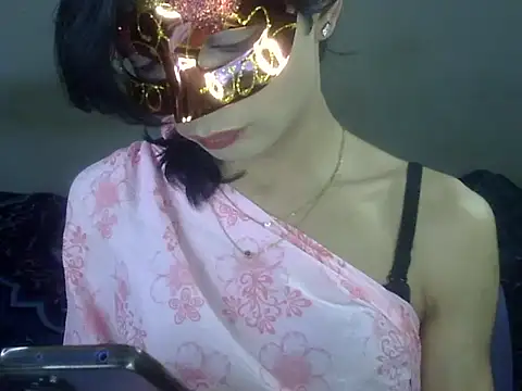YourCDBitch online show from May 9, 2026, 6:33 pm