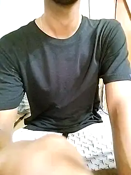 Snapshot of bong_crave chatting on April 18, 2026, 6:05 am bong crave online show from April 18, 2026, 6:05 am