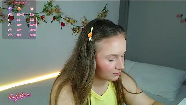 Snapshot of EmilyxxGraces chatting on July 14, 2026, 10:38 pm EmilyxxGraces online show from July 14, 2026, 10:38 pm