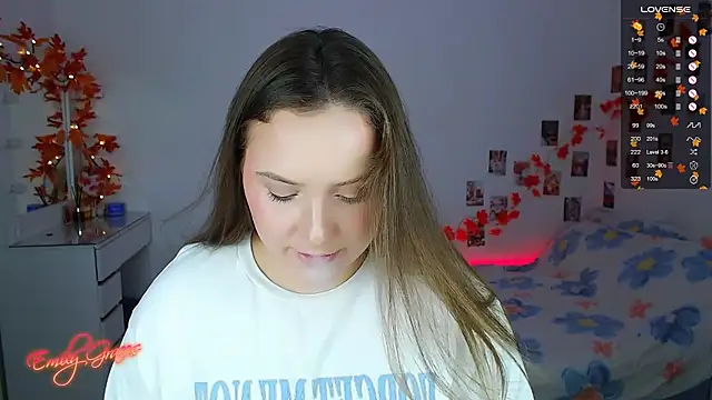 Snapshot of EmilyxxGraces chatting on October 18, 2025, 3:08 am EmilyxxGraces online show from October 18, 2025, 3:08 am