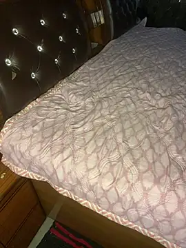 Snapshot of slust64 chatting on March 12, 2025, 11:43 am slust64 online show from March 12, 2025, 11:43 am