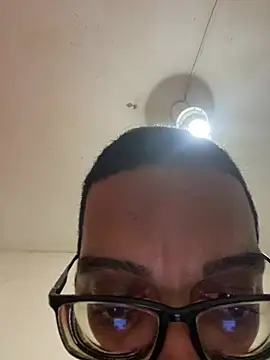 Snapshot of Diegodelicia chatting on July 1, 2026, 2:12 am Diegodelicia online show from July 1, 2026, 2:12 am