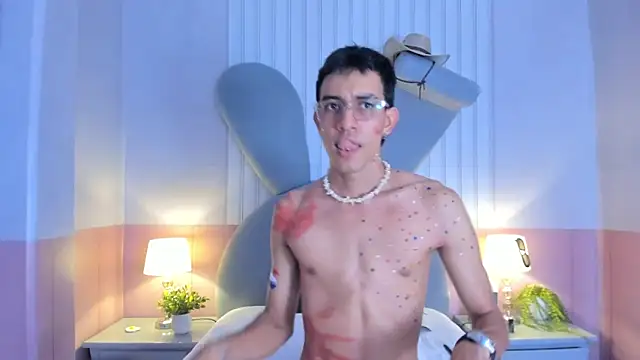 Snapshot of sweet_boy_sweet06 chatting on March 11, 2025, 6:30 pm sweet boy sweet06 online show from March 11, 2025, 6:30 pm