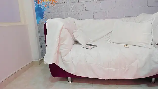 Snapshot of sweet_boy_sweet06 chatting on February 14, 2025, 11:09 pm sweet boy sweet06 online show from February 14, 2025, 11:09 pm