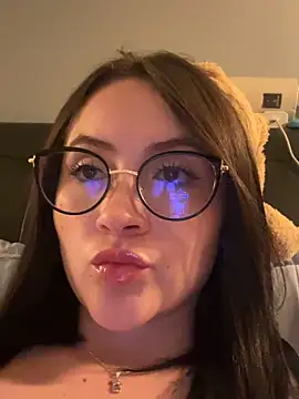 Snapshot of ValentinaOrtiz3 chatting on August 1, 2026, 2:31 am ValentinaOrtiz3 online show from August 1, 2026, 2:31 am