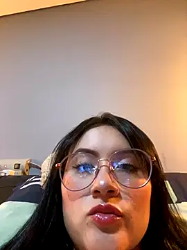 Snapshot of ValentinaOrtiz3 chatting on September 27, 2025, 2:07 am ValentinaOrtiz3 online show from September 27, 2025, 2:07 am