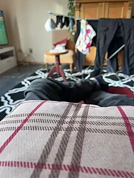 key18cm online show from February 9, 2025, 1:25 pm