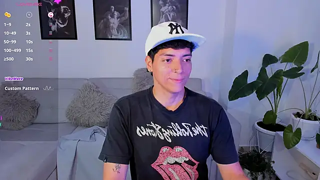  JacobMiller   online show from February 25, 2025, 12:14 am