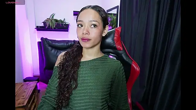 sara sharma  online show from December 2, 2025, 2:41 pm