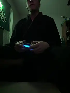 Snapshot of theycallmes3x chatting on March 4, 2026, 5:26 am theycallmes3x online show from March 4, 2026, 5:26 am