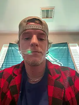 Snapshot of theycallmes3x chatting on February 25, 2025, 8:42 pm theycallmes3x online show from February 25, 2025, 8:42 pm