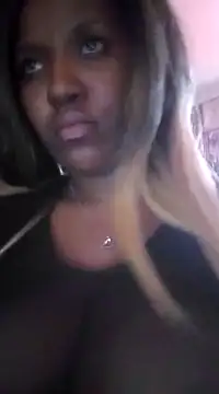 Snapshot of Coco_Nile chatting on March 3, 2025, 3:11 pm Coco Nile online show from March 3, 2025, 3:11 pm