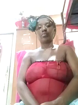 Snapshot of Coco_Nile chatting on March 13, 2025, 10:10 pm Coco Nile online show from March 13, 2025, 10:10 pm