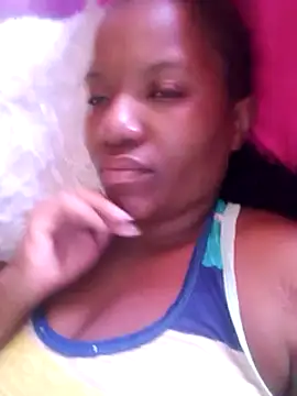 Snapshot of Coco_Nile chatting on March 19, 2025, 11:39 am Coco Nile online show from March 19, 2025, 11:39 am