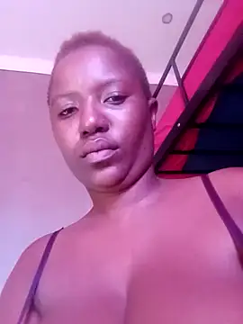Snapshot of Coco_Nile chatting on February 13, 2025, 5:58 am Coco Nile online show from February 13, 2025, 5:58 am