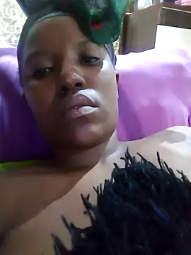 Snapshot of Coco_Nile chatting on March 6, 2025, 7:32 pm Coco Nile online show from March 6, 2025, 7:32 pm