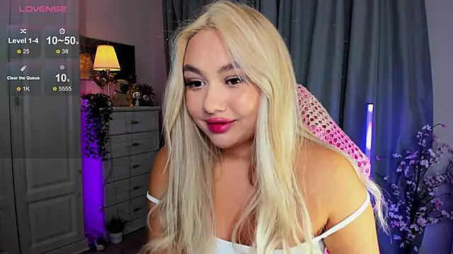 Snapshot of _Loneve__ chatting on November 28, 2025, 3:34 pm Loneve online show from November 28, 2025, 3:34 pm