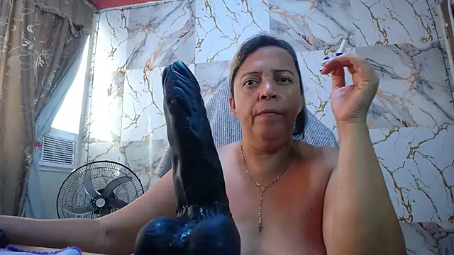 Snapshot of alina_maturehot chatting on April 30, 2026, 7:32 pm alina maturehot online show from April 30, 2026, 7:32 pm