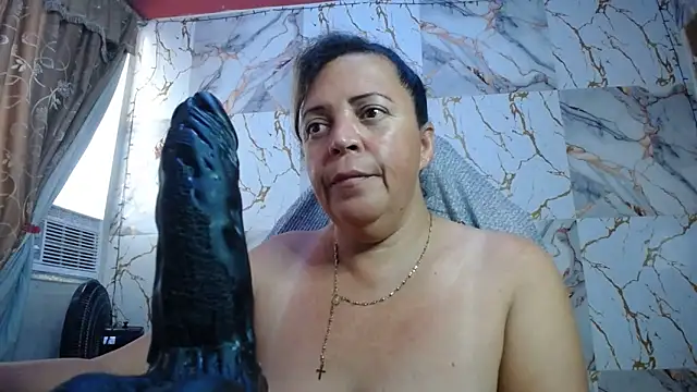 Snapshot of alina_maturehot chatting on May 5, 2026, 1:36 pm alina maturehot online show from May 5, 2026, 1:36 pm