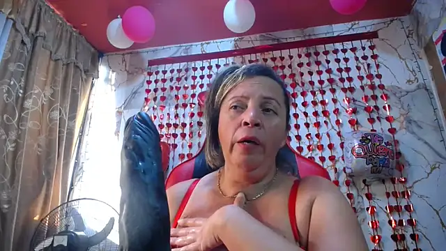 alina maturehot online show from February 12, 2026, 9:03 pm