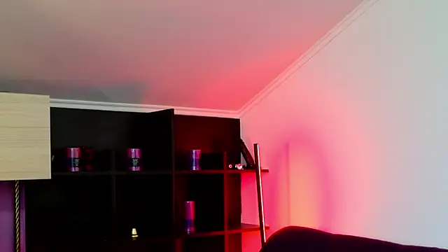 Malinaxx online show from February 18, 2025, 6:48 am