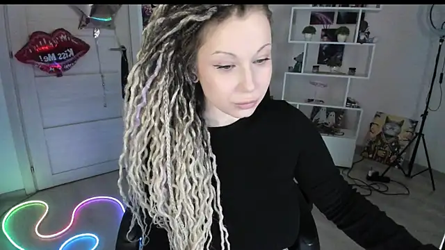 HoneySallyMoore online show from February 26, 2026, 6:41 pm