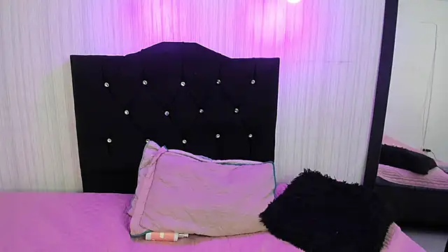 Snapshot of nicky_angel1 chatting on February 24, 2025, 9:52 pm nicky angel1 online show from February 24, 2025, 9:52 pm