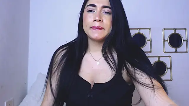 Snapshot of esperanza3517 chatting on March 5, 2025, 7:27 pm esperanza3517 online show from March 5, 2025, 7:27 pm