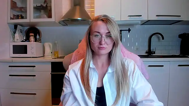 your Goddess Eva online show from October 23, 2025, 5:44 pm