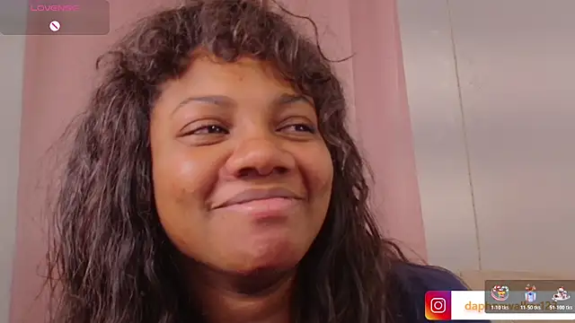 Snapshot of Daphnewalker__ chatting on March 22, 2026, 10:33 pm Daphnewalker online show from March 22, 2026, 10:33 pm