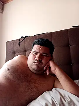 Snapshot of oscarshow24 chatting on January 13, 2026, 4:22 pm oscarshow24 online show from January 13, 2026, 4:22 pm