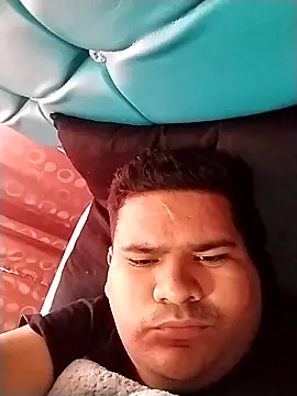 Snapshot of oscarshow24 chatting on March 3, 2025, 5:20 pm oscarshow24 online show from March 3, 2025, 5:20 pm